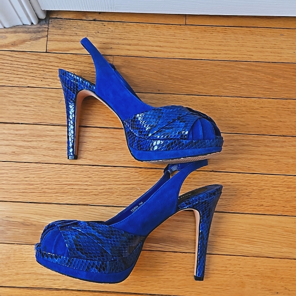 White House Black Market Royal blue heels size 7 M--firm low pricing.